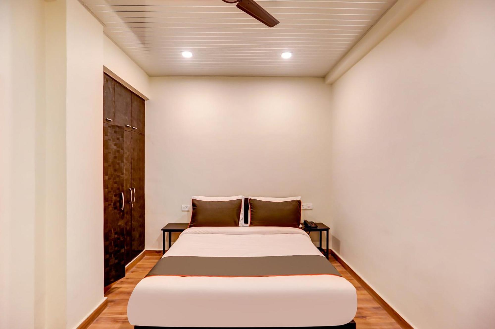 Collection O Sr Inn Awas Vikas Kanpur Esterno foto