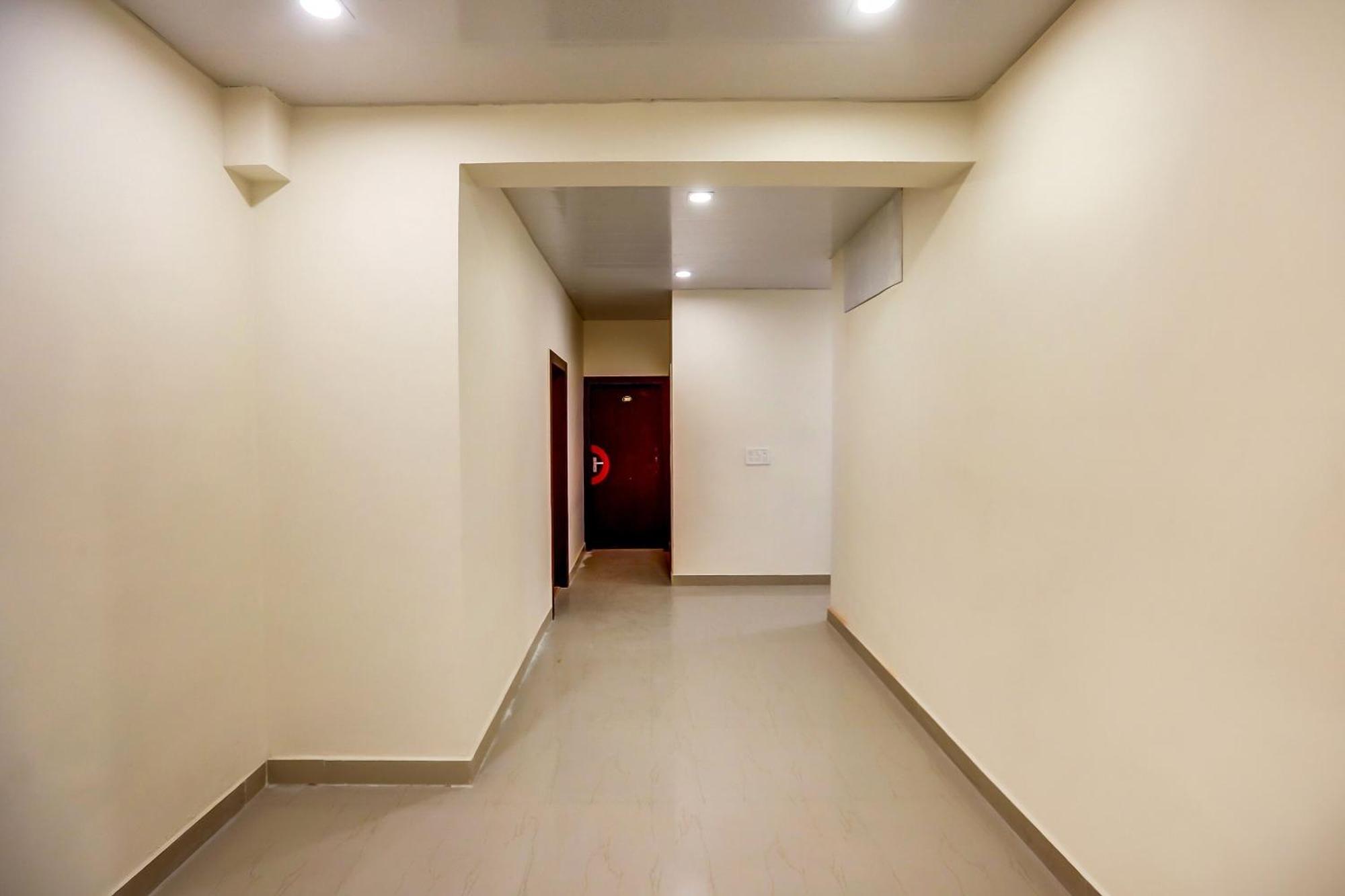 Collection O Sr Inn Awas Vikas Kanpur Esterno foto
