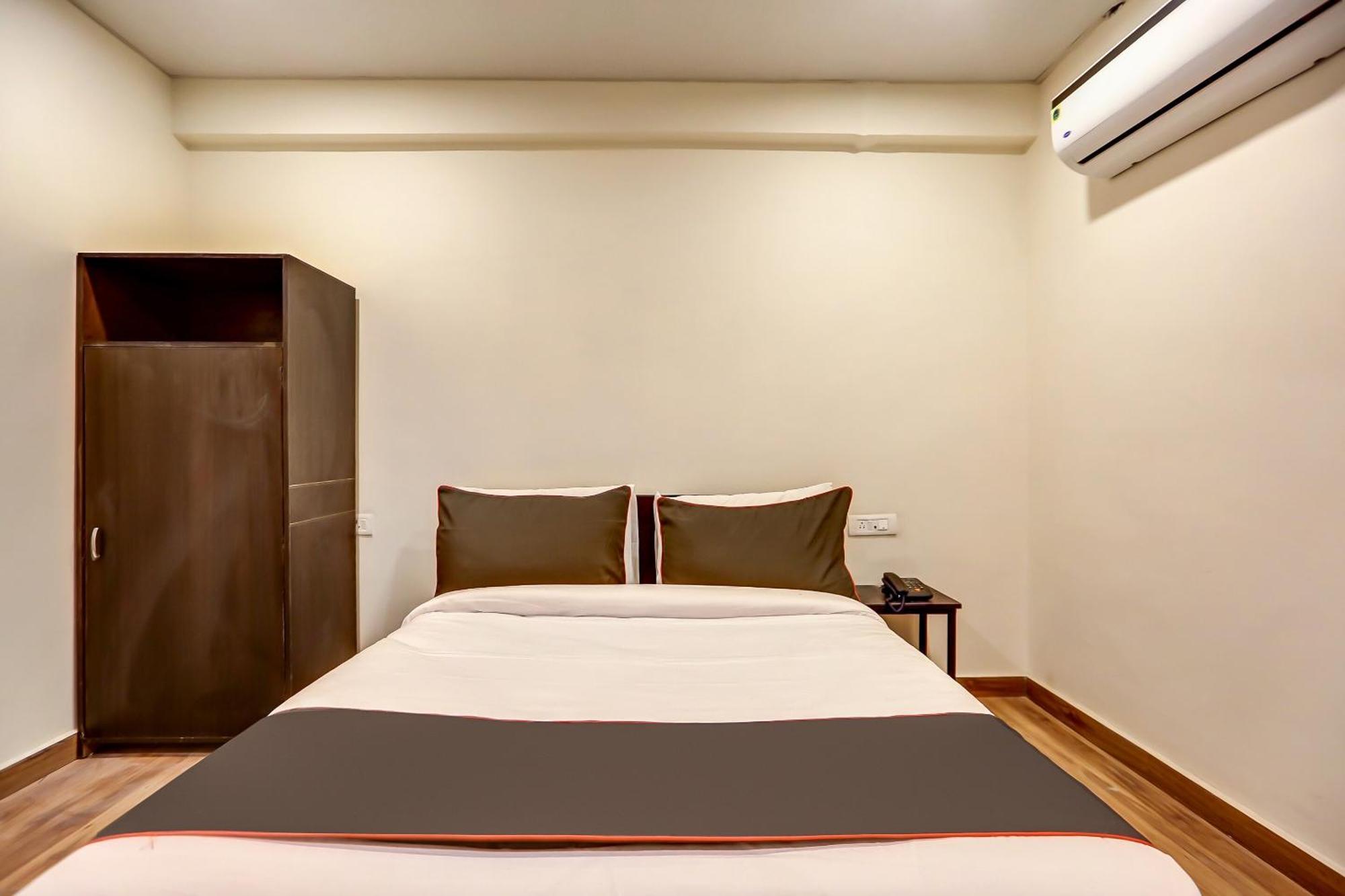 Collection O Sr Inn Awas Vikas Kanpur Esterno foto
